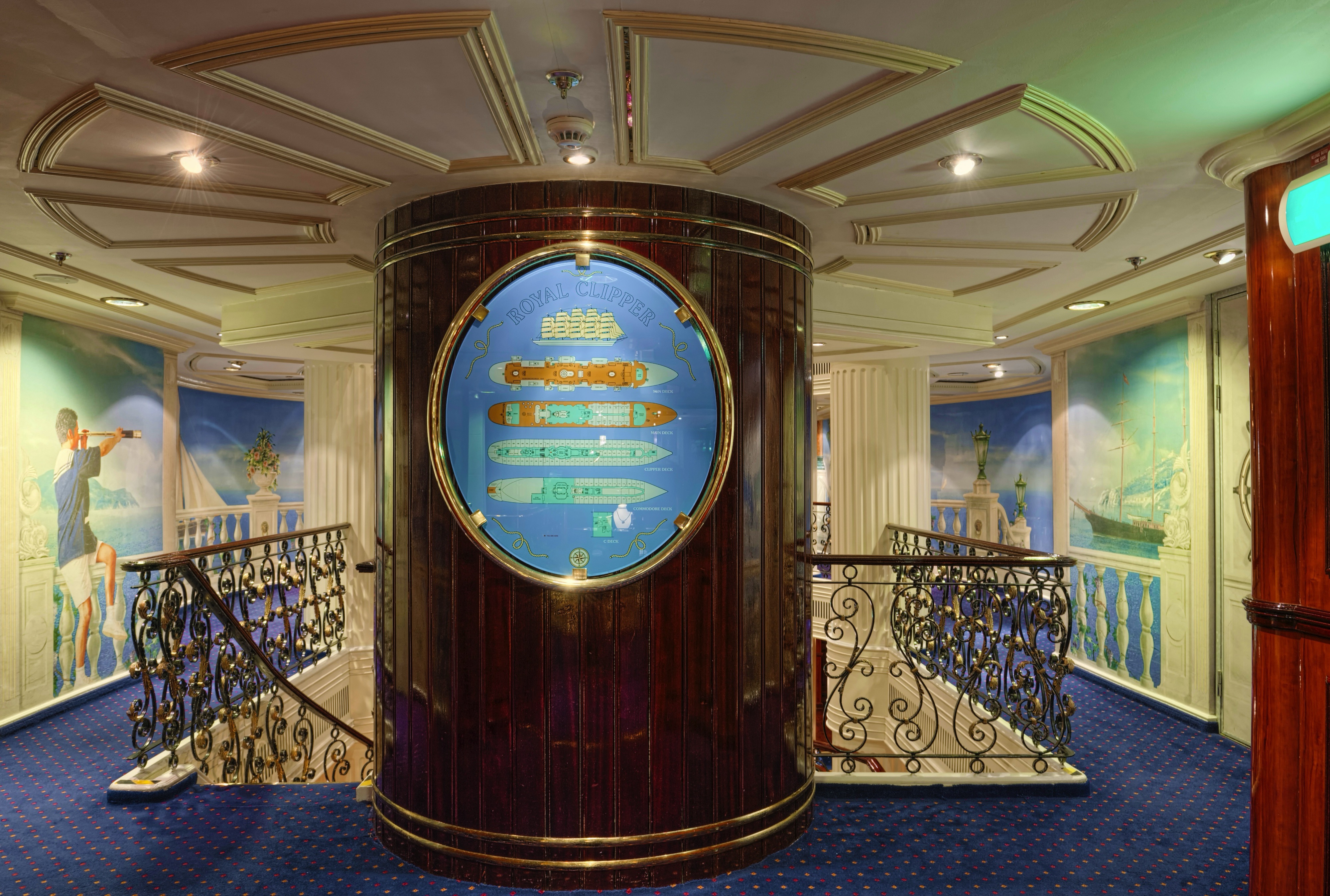 Royal Clipper - Onboard Entertainment